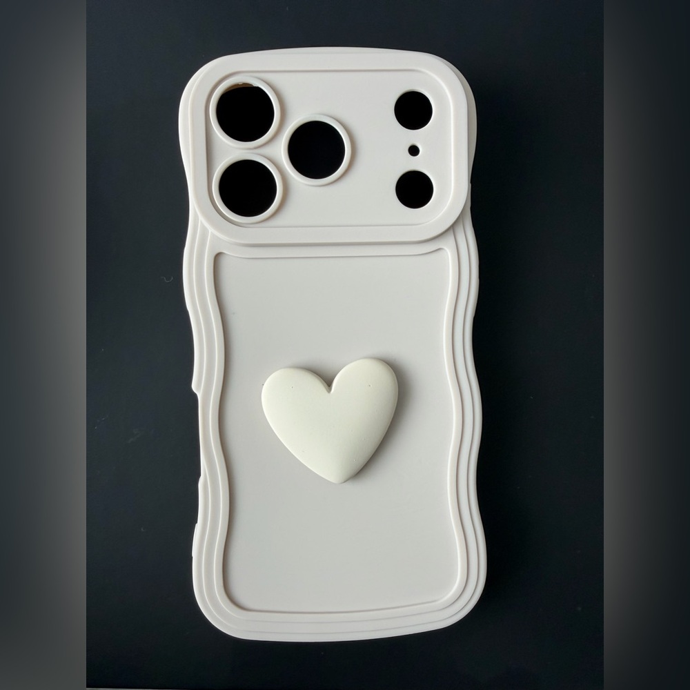 iPhone 17 Pro Grey Case Wave Curly Frame Design for Women Girls, Cute Lux